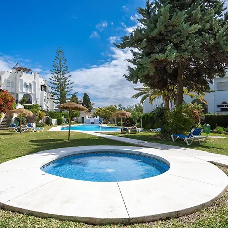 Perfect Location 2 Bed Medina Del Zoco Apartment Sitio de Calahonda